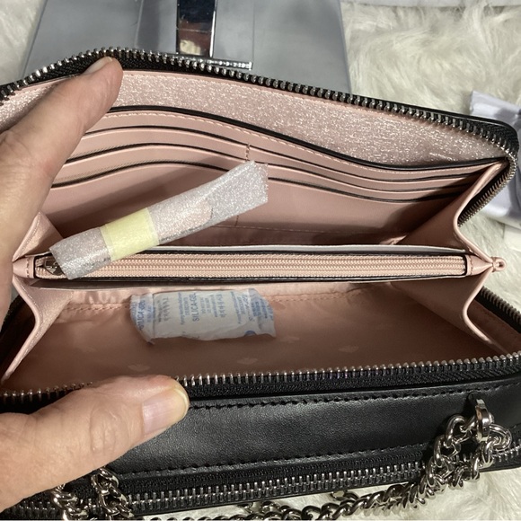 SOLD………Kate Spade Frosty Penguin Double Zip Leather Convertible Shoulder - Picture 11 of 13